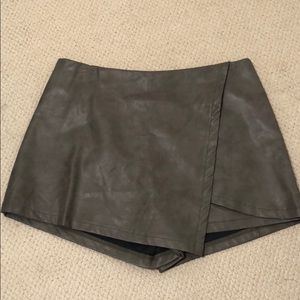 envelope skort only wore once